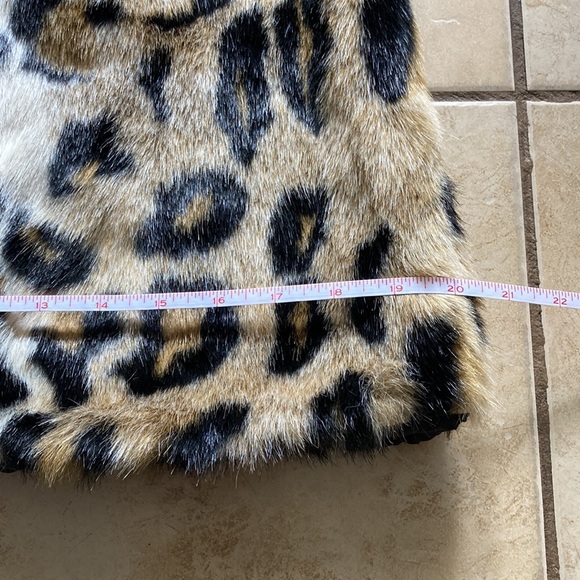 Leopard Print Vest - Picture 5 of 5